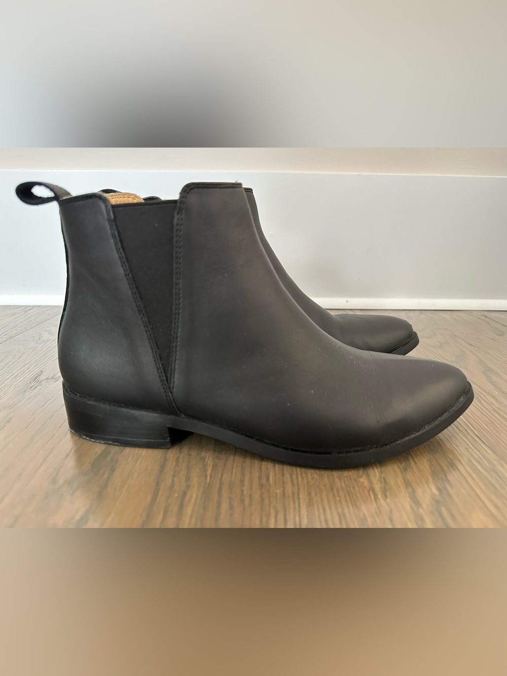 Nisolo Everyday Chelsea Commuter Boot Black - Size 7.5